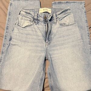 Hollister Ultra High Rise Dad Jean